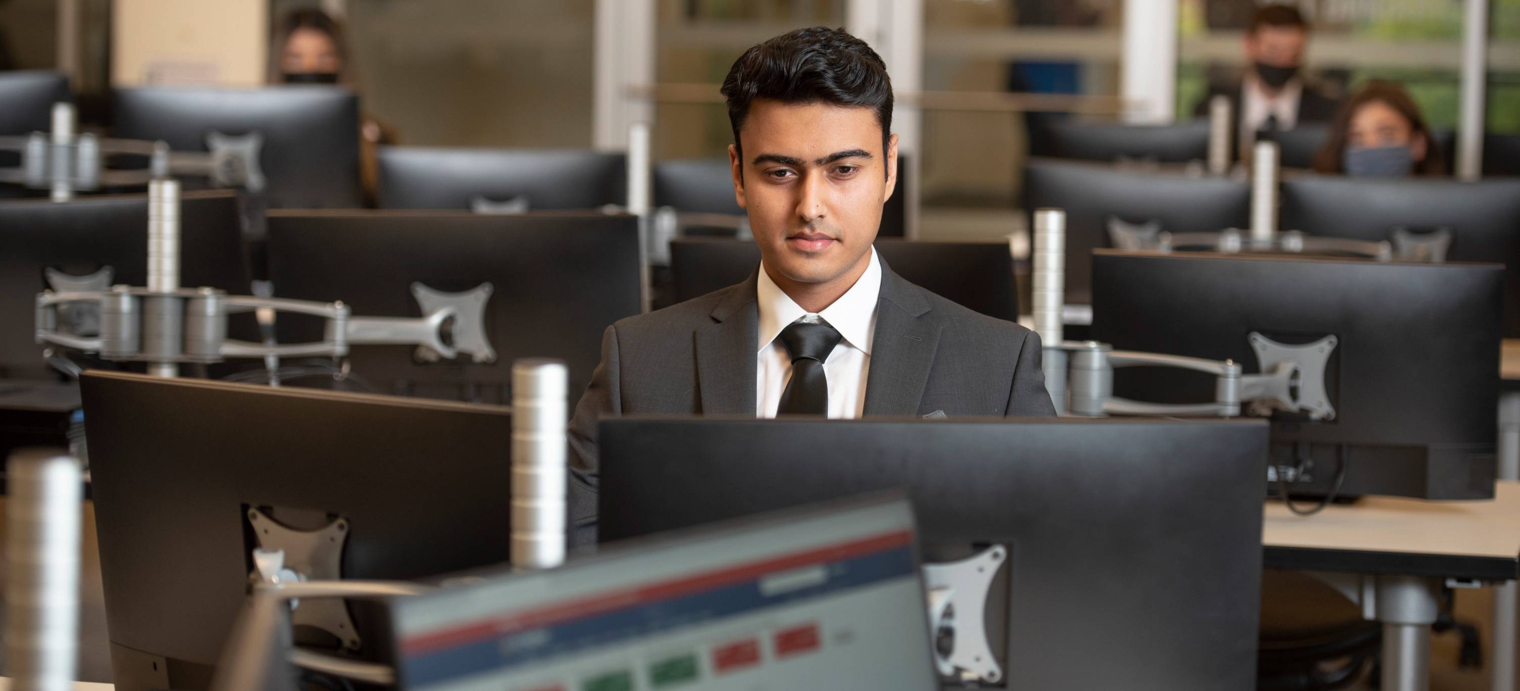 Student Organizations : Department of Finance and Economics